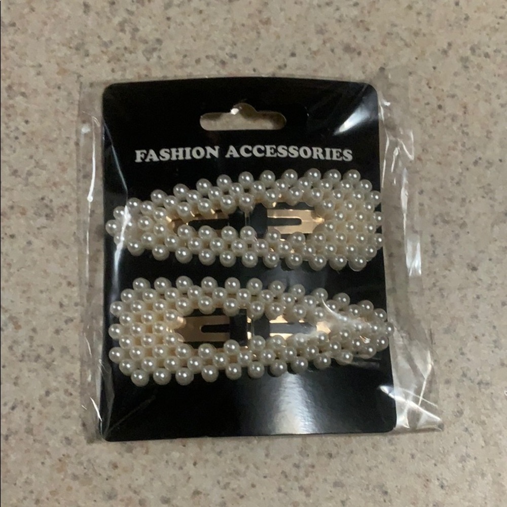 Pearls hair clip accesorio